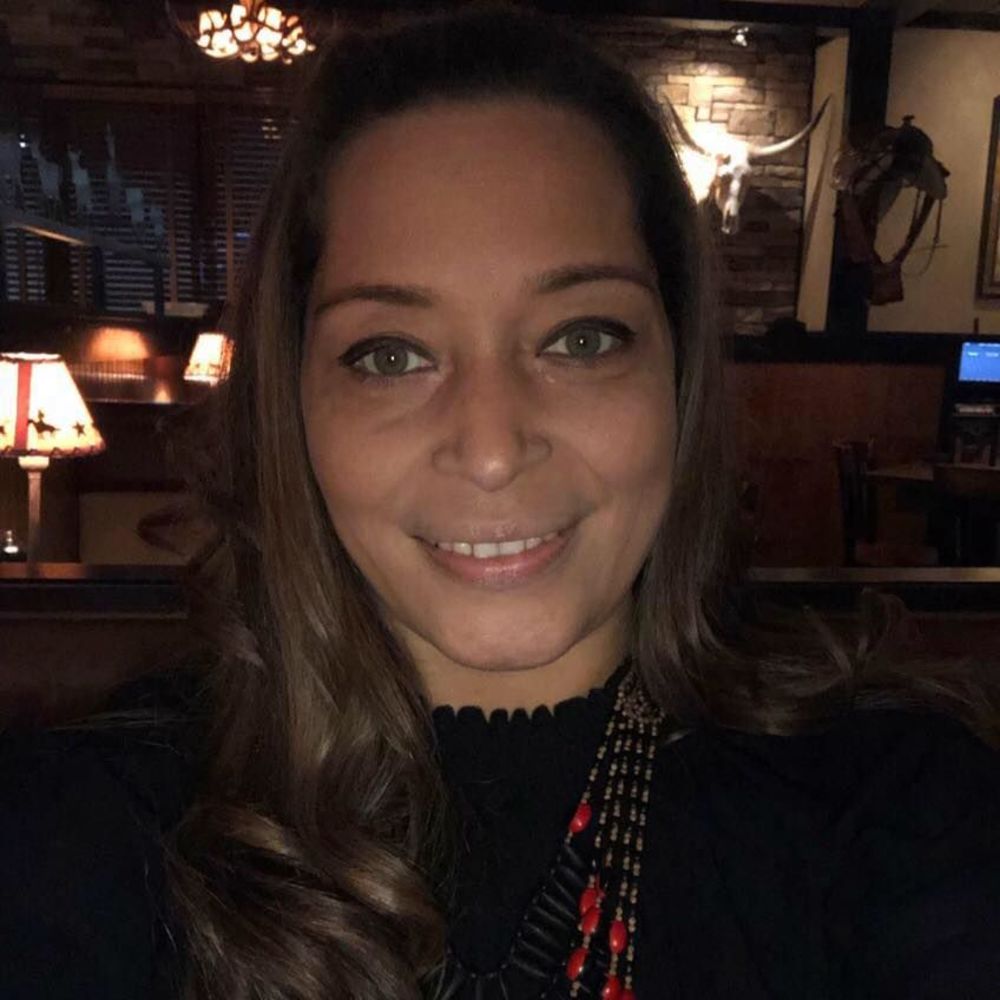 Meet your Posher, Nikia